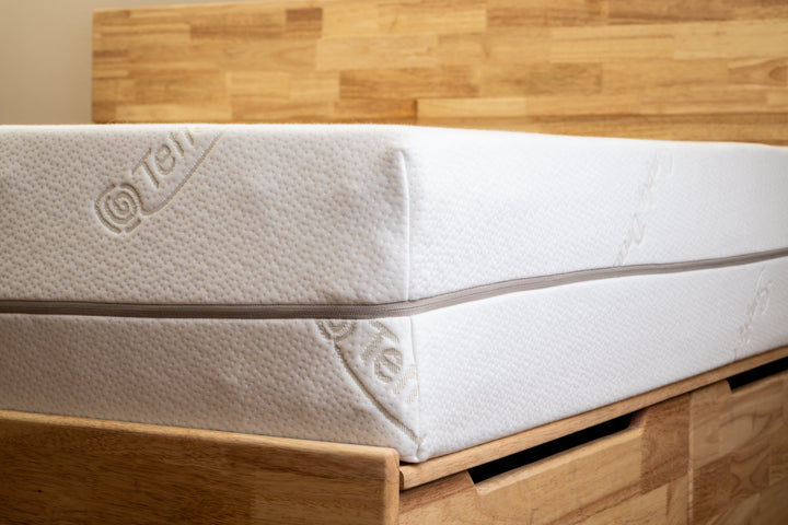 right side of latex mattress with tencel logo